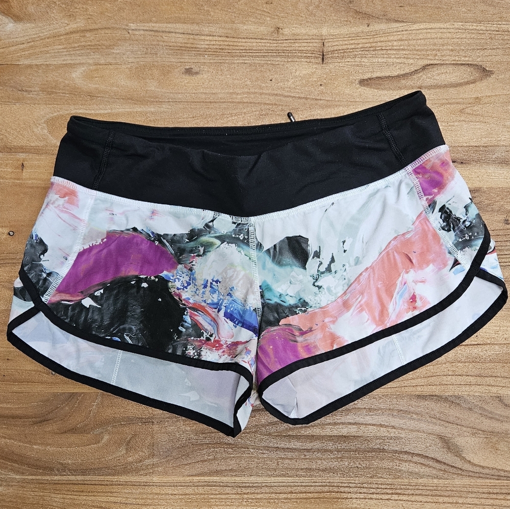 Lululemon Speed Shorts size 6